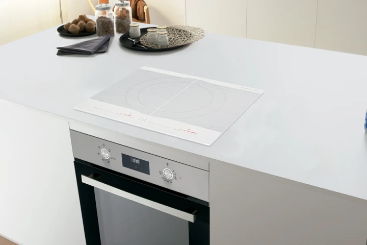 GIGA-600-WH-06.png