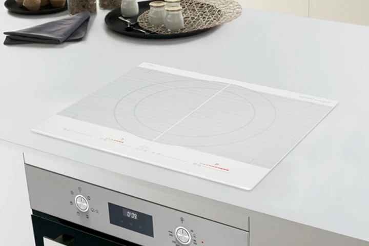GIGA-600-WH-07.png