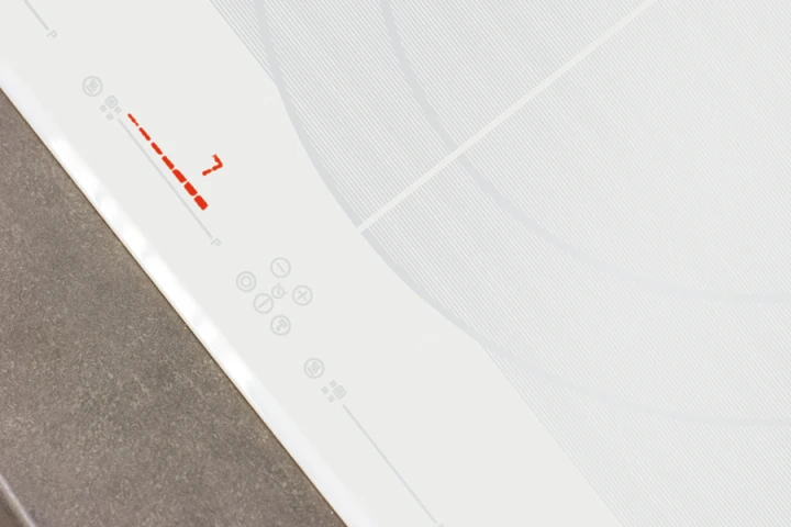 GIGA-600-WH-08.png
